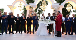Devlet Protokolü Çakacak Ailesinin mutlu gününde buluştu
