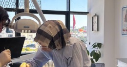 Diş Hekimi Tuğba Akkar, yeni kliniğinde hastalarını ağırlıyor