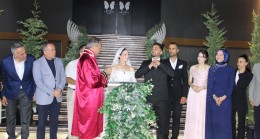 Melike ve Şükrü görkemli düğünle hayatlarını birleştirdi