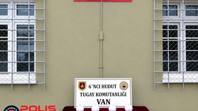 Van Hudut Hattında 4 Kilo Uyuşturucu Ele Geçirildi..