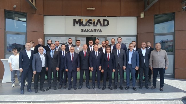 MÜSİAD Sakarya’da geleneksel bayramlaşma programına yoğun ilgi