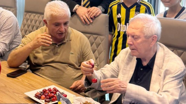 Yüksel Avşar, Aziz Yıldırım ile sıcak bir sohbet gerçekleştirdi