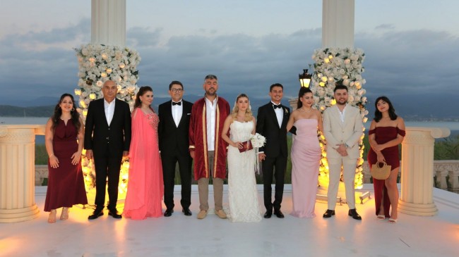 Demetoğlu Ailesinin mutlu günü