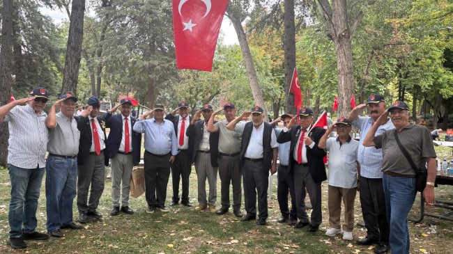 ESKİ VEKİL ‘DEN DESTEK