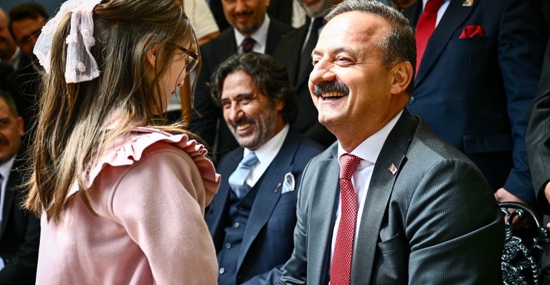Yavuz Ağıralioğlu: “Siyaseti Halkın Emrine Vereceğiz”