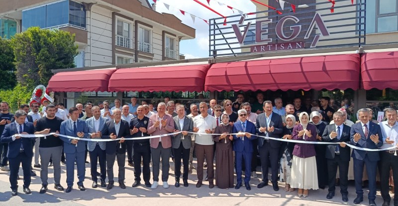 Vega Artisan görkemli törenle kapılarını açtı