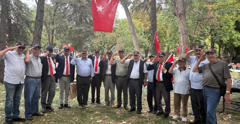 ESKİ VEKİL ‘DEN DESTEK